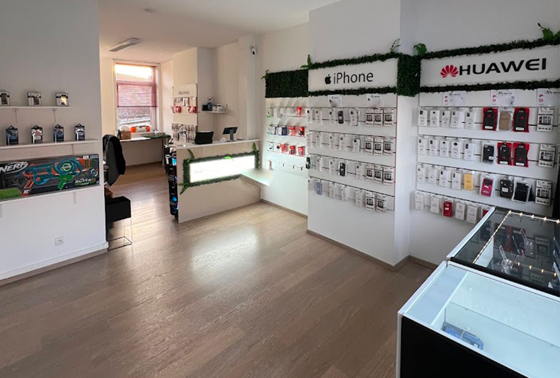 Intérieur boutique So Repair à Douai